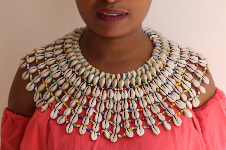 Natural Shell Jewelry Birthday Gift Women Jewelry African Jewelry Cowrie Sea Shell Necklace Sea Shell Necklace Beaded Jewelry