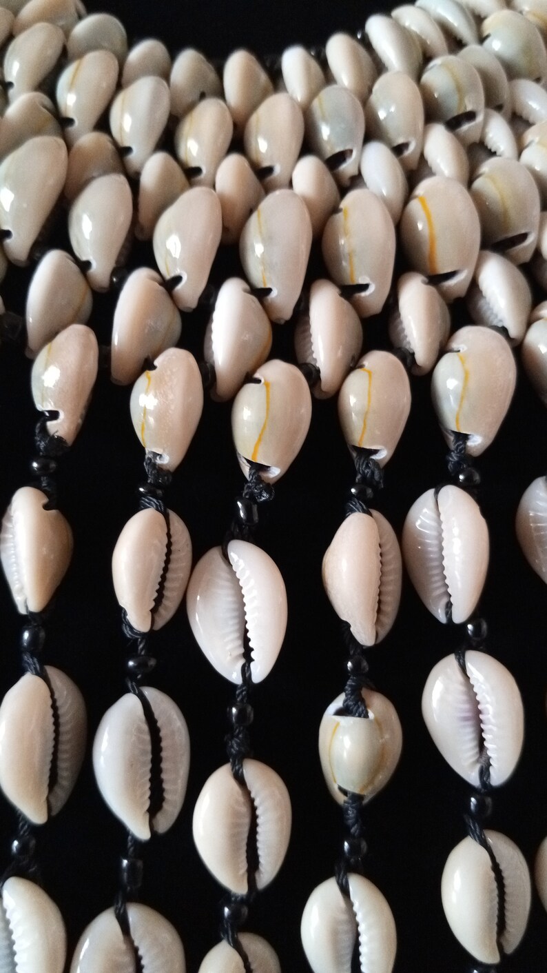 ON SALE Cowrie Seashell Necklace Cowrie Necklace Cowrie Etsy