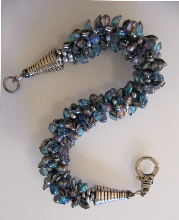 magatama beads