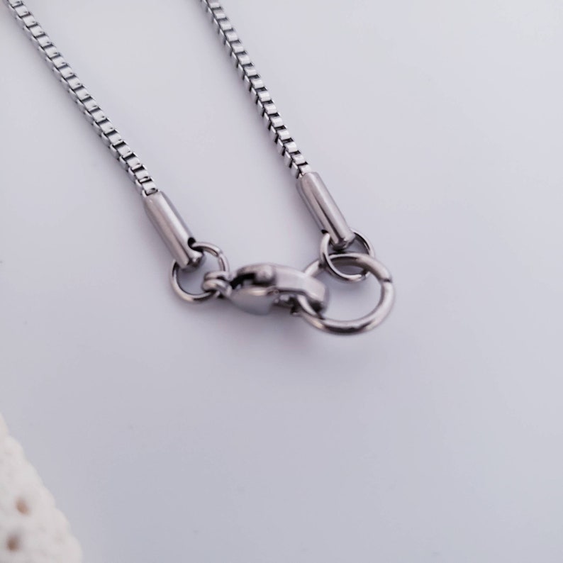 Ocean Life Stainless Steel Chain Colorful Blue Green Abalone Shell Turtles Necklace Her Birthday Gift Idea Mom and Baby Turtle Pendant