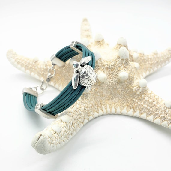 Beachwear turtle bracelet discount