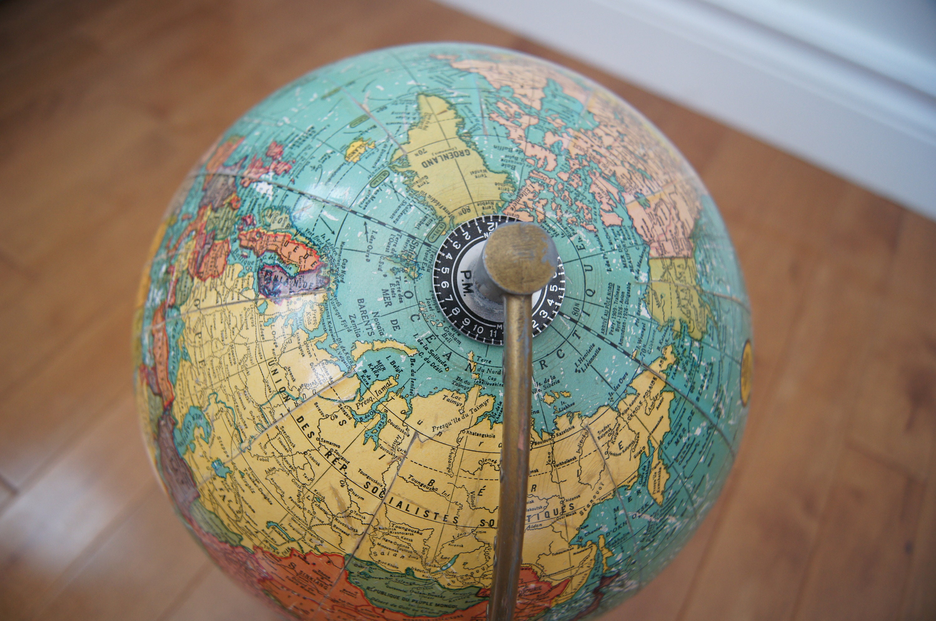 Vintage Globe Terrestre Universal, World Globe French 23cm, the George F.  Cram., Inc-french World Globe 