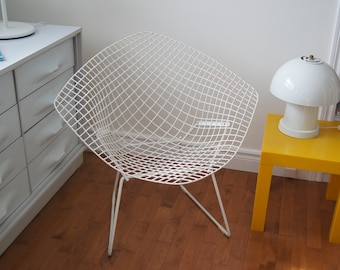 Vintage Harry Bertoia Diamond Chair-Retro Bertoia Chair- Postmodern Designer Bertoia Diamond Chair-Modern Bertoia Diamond Chair