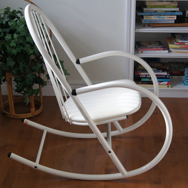 Vintage Amisco 1992 White Steel Rocking Chair-Retro Rocking Chair-90's Amisco Rocking Chair-Postmodern Rocking Chair-Rocking Chair