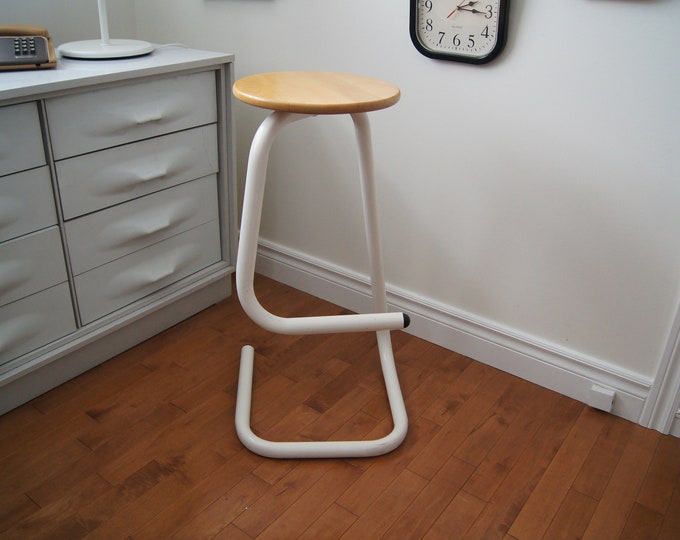 Vintage Amisco Paperclip Steel Bar Stool Postmodern Metal