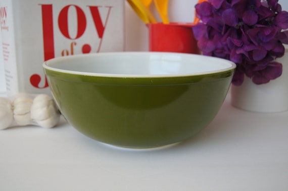 Vintage 404 4QT Avocado Green Pyrex Mixing Bowl 4qt Pyrex Glass Mixing Bowl-made  in USA Pyrex Glass Mixing Bowl 