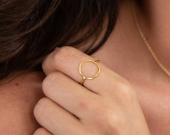 Circle ring gold, rose gold or rhodium-plated, minimalist and adjustable. Minimalist ring