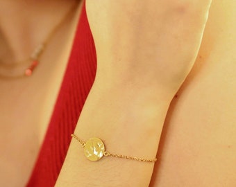 Minimalistisches Plättchenarmband in rosé, gold oder silber farben. handmade jewelry