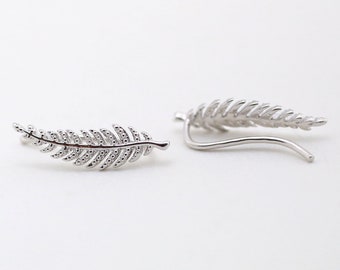 Delicate Leaf Ear cuff, Ear Climber, Bar cartilage cuff, Ear cuff, Dainty earring, Leaf earrings, Bar earrings, Leaf ear cuff, Line earrings