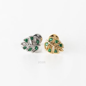 NEU! Kleines Monstera Blatt Piercing, Sommer Knorpel Ohrring, Zierliche Smaragd Ohrstecker, Grüne CZ Ohrstecker, Kleine Blatt Ohrring, Tragus Ohrring, Helix
