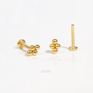 Super Tiny 1.5mm Quad Bead Threadless Labret, Push Pin Stud, 1.5mm Quad Ball Cartilage earrings, Tragus piercing, Entire Steel