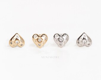 Pendientes de plata de ley con forma de corazón y pala desiguales, delicados pendientes de circonita cúbica para cartílago, hélice y concha.