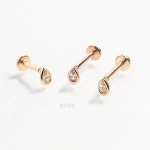 14K Solid Gold Internally Thraded Labret, Ultra TIny Teardrop Cartilage earring, CZ Stud, Tragus Earring, 18g piercing