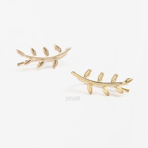 Delicate Leaf Ear Cuff, Ear Climber, Bar Cartilage cuff, Ear cuff, Leaf Earrings, Bar Earrings, Leaf Ear Cuff, Line Earrings