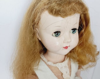 Melanie classy and sophisticated. Haunted