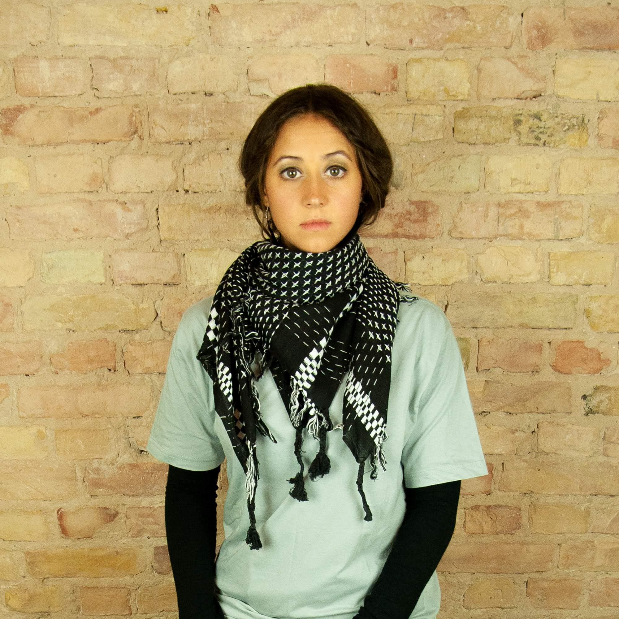 Baumwolltuch im Pali-Stil Kreuzmuster schwarz/weiß Palituch