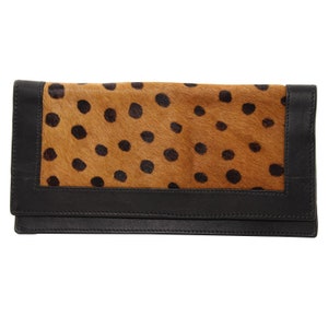 Cartera grande con ribete decorativo Modelo 06