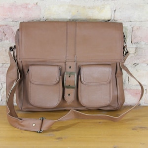 Business leather bag Letizia made of sturdy leather - Model 01