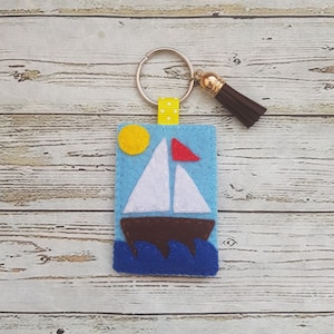 Sailing keyring, Felt ship keyring, Sailing bag charm, For sailing lovers, Gift for sea lovers, Boat keyring