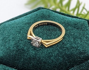 Vintage 18CT Yellow Gold Diamond Solitaire Ring, Birmingham 1987, UK Size J.5