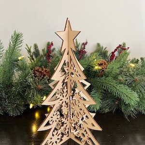 Albero di Natale in legno tagliato al laser/fiocchi di neve invertiti