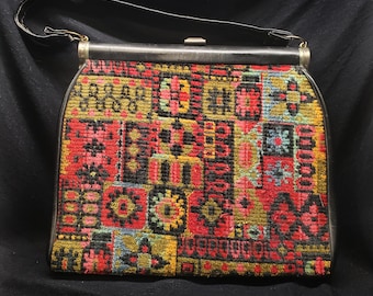 1970's Handbag, Gorgeous Vintage Carpet Bag with Pleather with Brass Feet. Larger Size Handbag Purse.