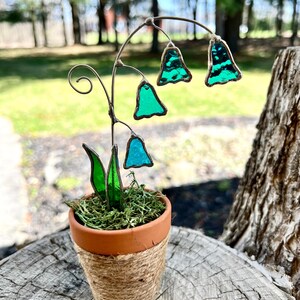 Bluebell Stained-Glass Flowers in Clay Pot/Windowsill Decoration/Housewarming Gift/Year-round Flowers/Office Desk gift/Bluebells
