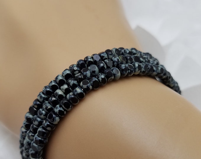 Memory Wire Black Picasso Seed Bead Bracelet