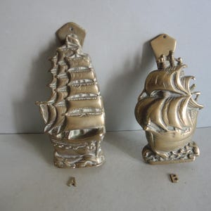 ONE!!! Vintage Solid Brass Massive Door Knocker in Ship Brigantine shape / Door Knocker / Living and Home Décor / Front Door Bell knocker