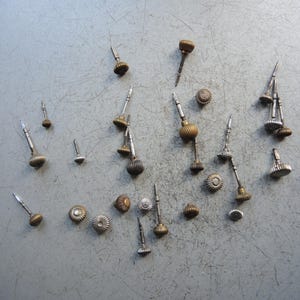 Job Lot Antike Schweizer Taschenuhr Wind up Steam mit Krone / Steampunk Kunst-Projekt Collage / Uhr-Teile Zifferblätter Werke P9