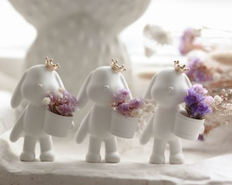Rabbit / Handmade decoration / small gift / decoration / gift for girlfriend / Raysin