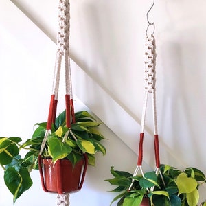 Little Urban, Less Knotty Plant Hanger Red