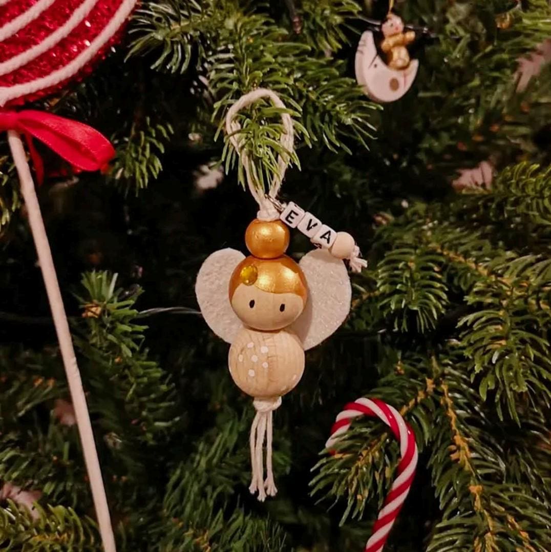 Décoration De Sapin Anges En Bois Vert - Une Note Enchantée Pour Noël