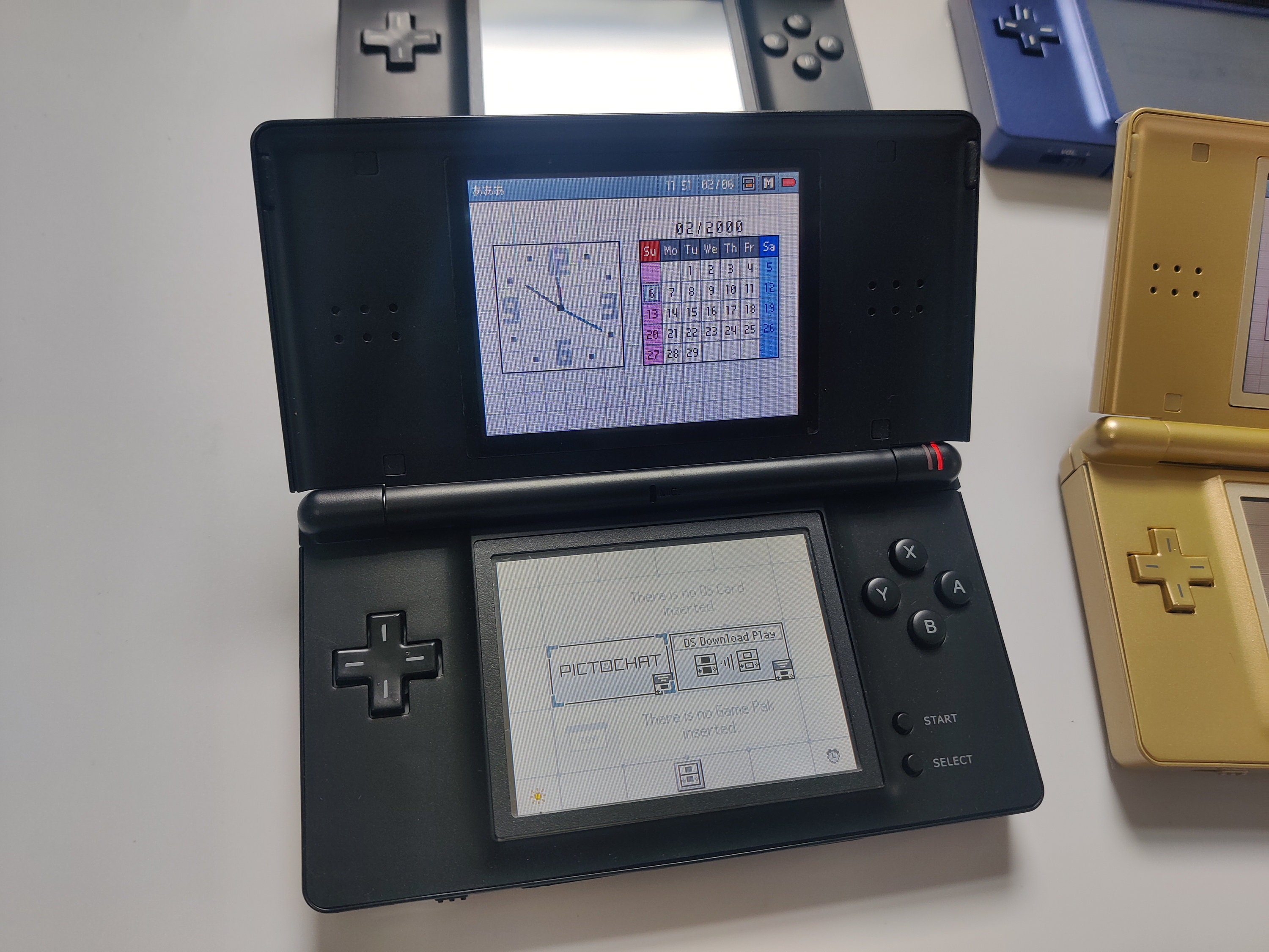 Nintendo DS Lite Konsole mit Touchstift & Ladegerät inklusive  
