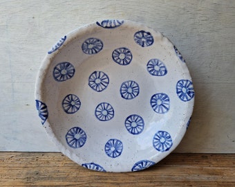 Large serving dish, ceramic fruit bowl, salad bowl, blue and white pottery, decorative durable quality ceramics