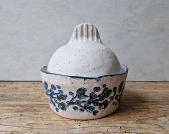 Handmade salt cellar, lidded jar, ceramic sugar bowl with lid, jewellery box, pottery housewarming gift