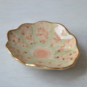 Floral ceramic ring dish No. 7, handmade jewellery dish with gold image 1