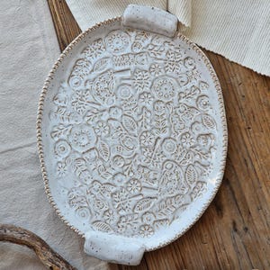 Ręcznie robiony ceramiczny półmisek do serwowania, nadruk kwiatowy, taca w stylu folkowym