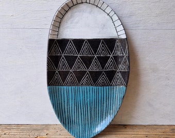 Plat de service ovale avec motif géométrique sculpté, poterie en grès noir, céramique de qualité durable