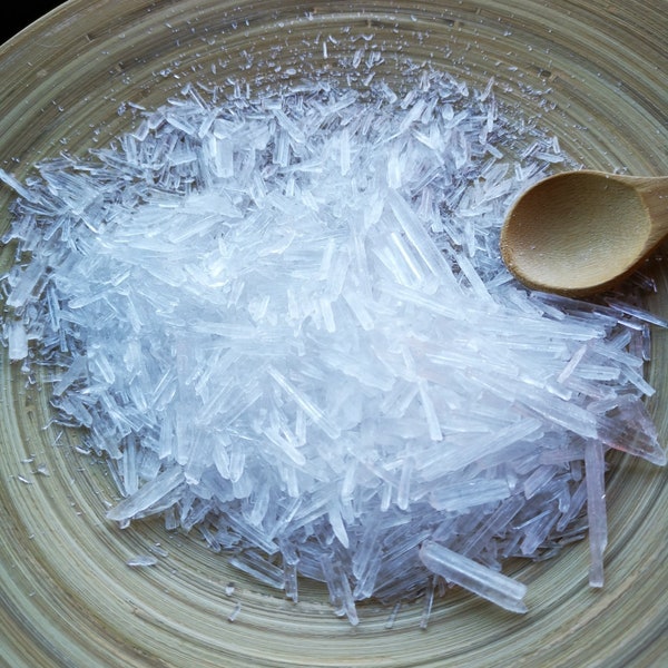 Menthol crystals