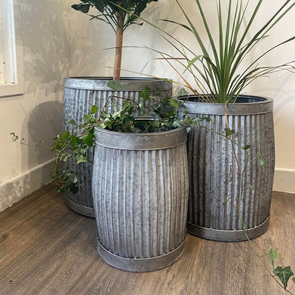 Set Of 3 Round Galvanised Dolly Tub Planters Indoor Outdoor