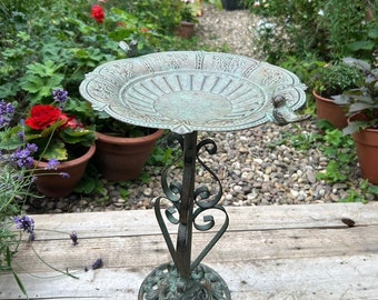 Verdigris Ornate Galvanised Metal Bird Bath Garden Decorative Feeder