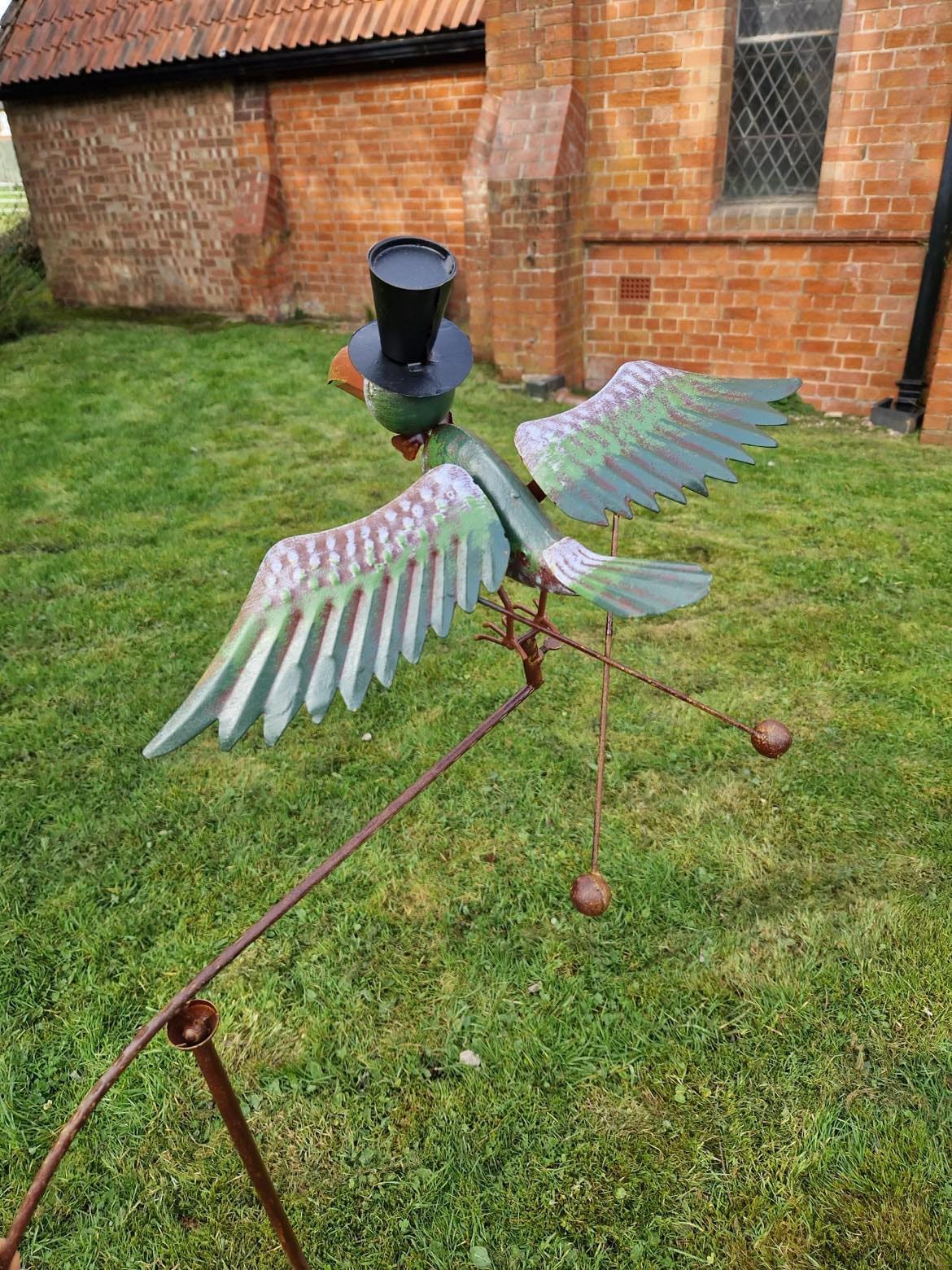 Unusual Metal Garden Bird With Top Hat Stake Toucan Green Parrot