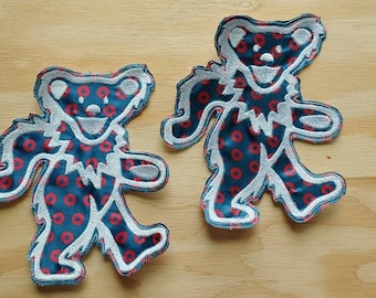 Gran parche bordado para coser hecho a mano con forma de donut de Fishman y oso Owsley. ¡Deja que Trey cante! :)