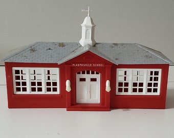 Vintage Toy Train School House Kit by Plasticville, USA - FREE SHIPPING!!