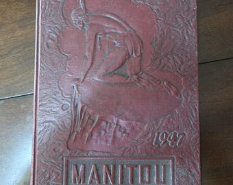Antique Manitou 1947 Allentown NJ High School Yearbook - FREE SHIPPING!!