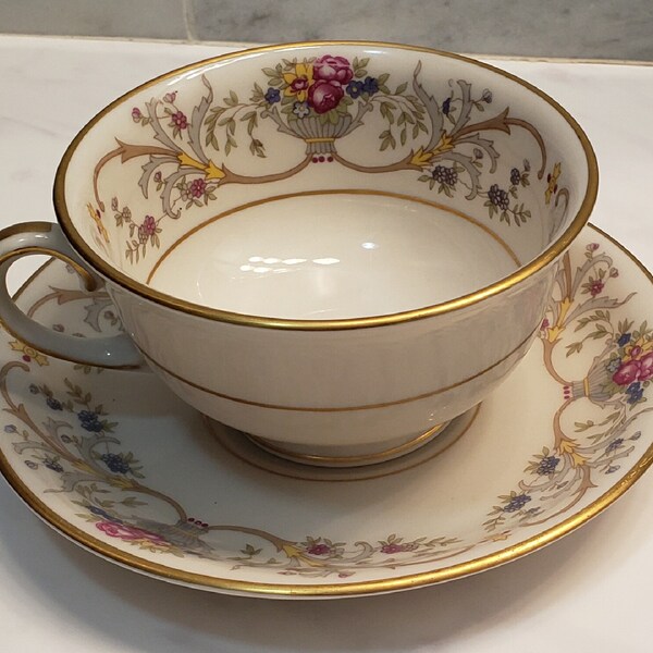 Vintage Lamberton Ivory China "Dorothea" Cup and Saucer Set C52 - FREE SHIPPING!!