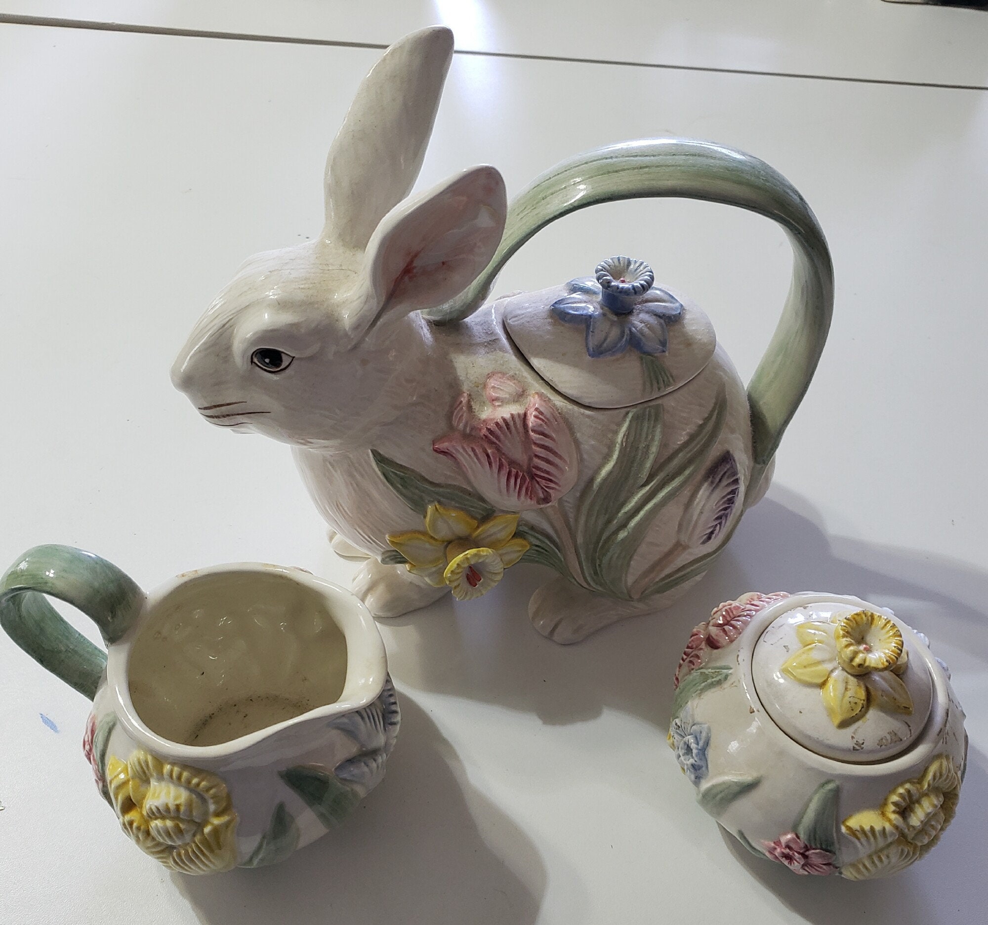 Vintage Garden Bunny Rabbit Tea Set, Includes Tea Pot, Creamer, and ...