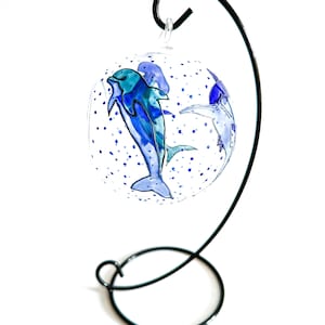 Bougeoir en verre représentant des requins et des dauphins peints à la main : décoration côtière