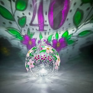 パーソナライズされた誕生日キャンドルホルダー、ユニークなギフト、女性への誕生日の節目ギフト、自宅用の花の誕生日ギフト